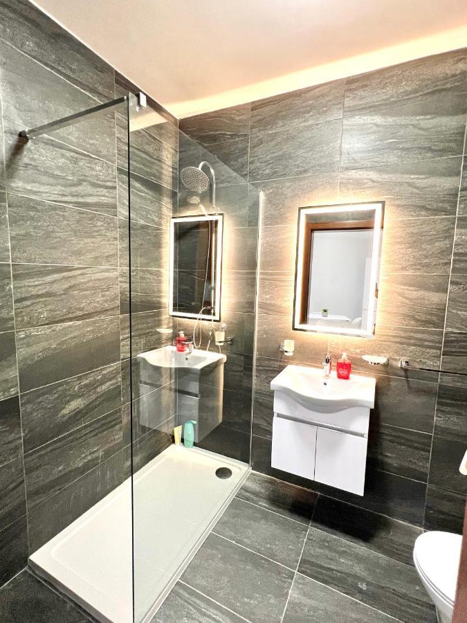 Condo With Patio Overlooking Piazza Gzira Ngoại thất bức ảnh